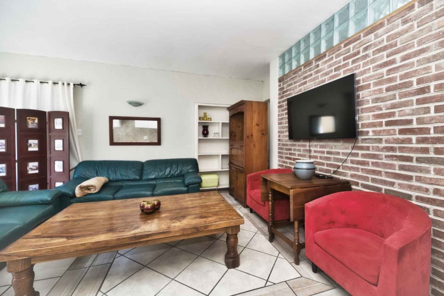 7 Bedroom Property for Sale in Hermanus Heights Western Cape